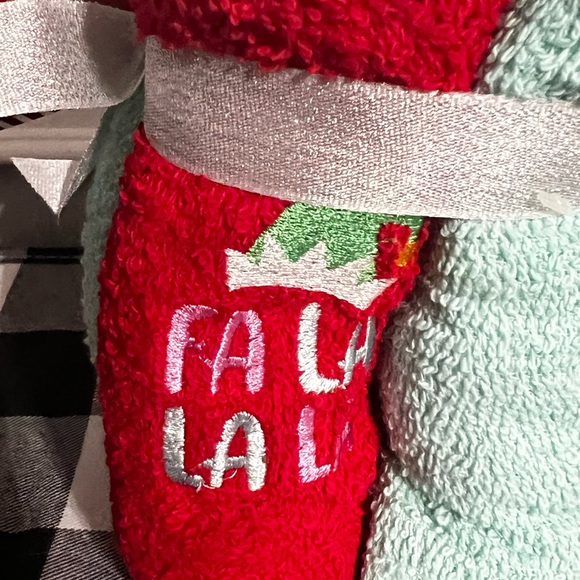 NWT-🎄🎅🏻 Holiday Wash Cloths - Picture 3 of 4